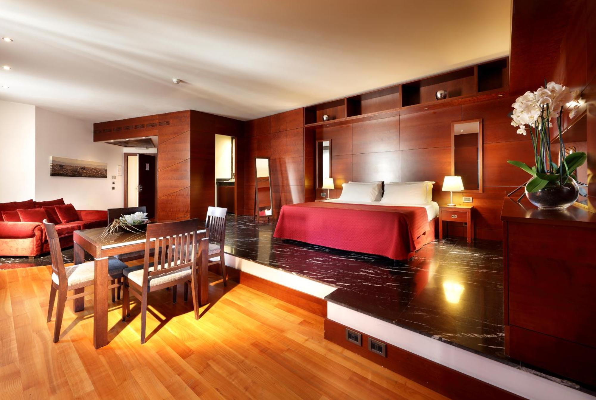 Exe International Palace Hotel